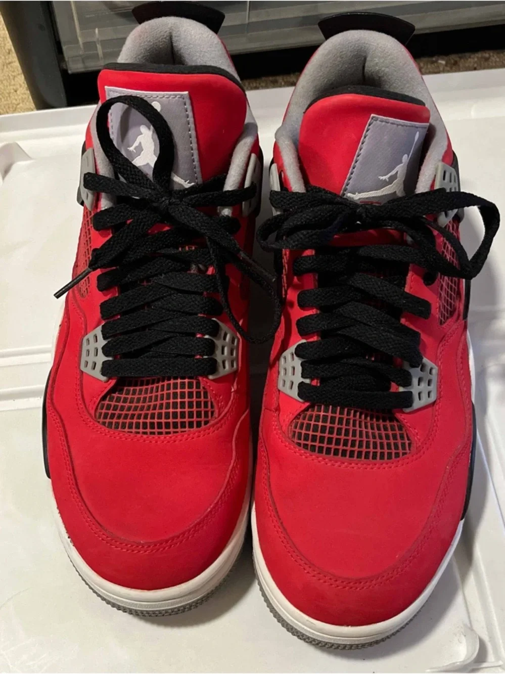Jordan no box